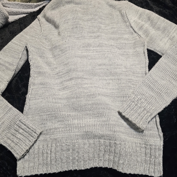 Fox Women's Heather Gray Knit Cardigan - Picture 5 of 5